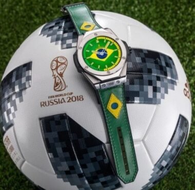 smartwatch pemain bola